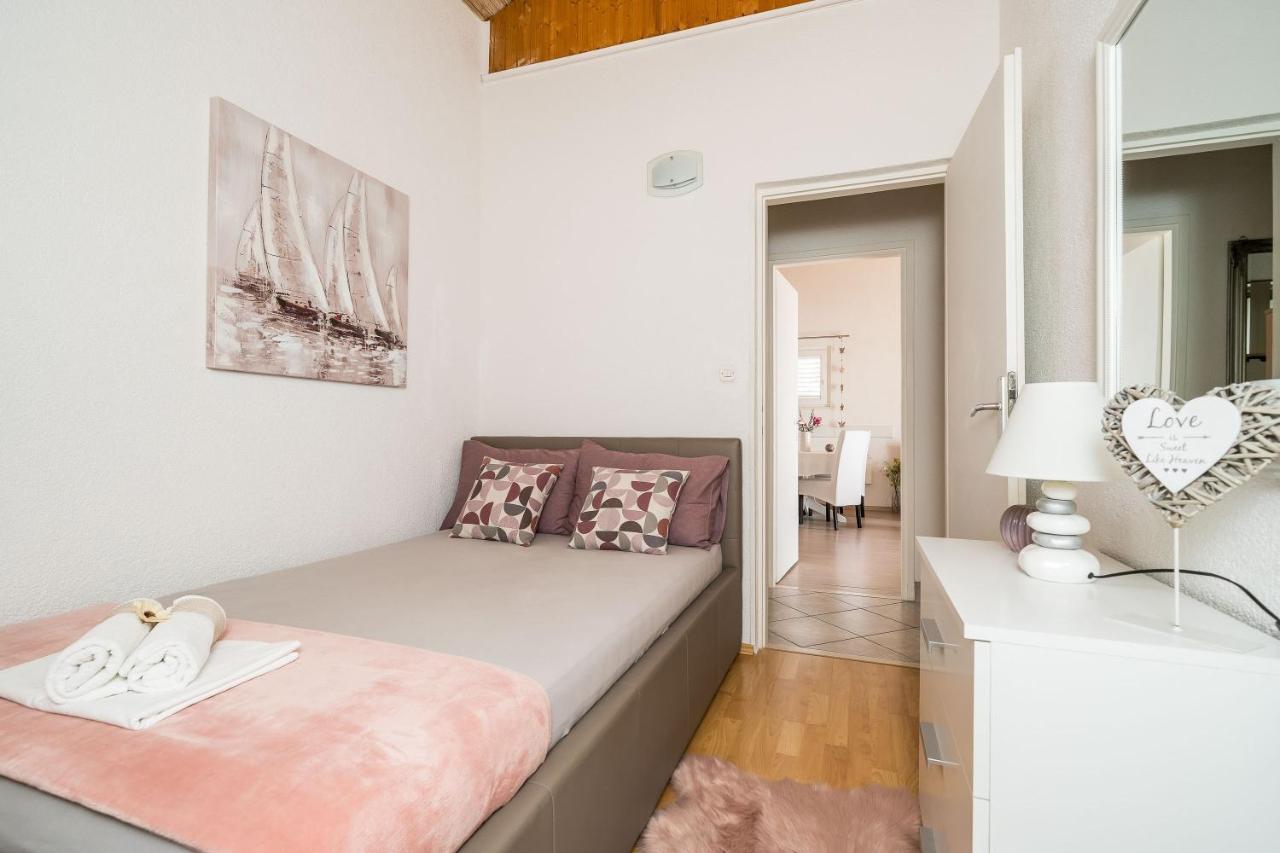 Indy'S Beach Apartments Dubrovnik Eksteriør bilde